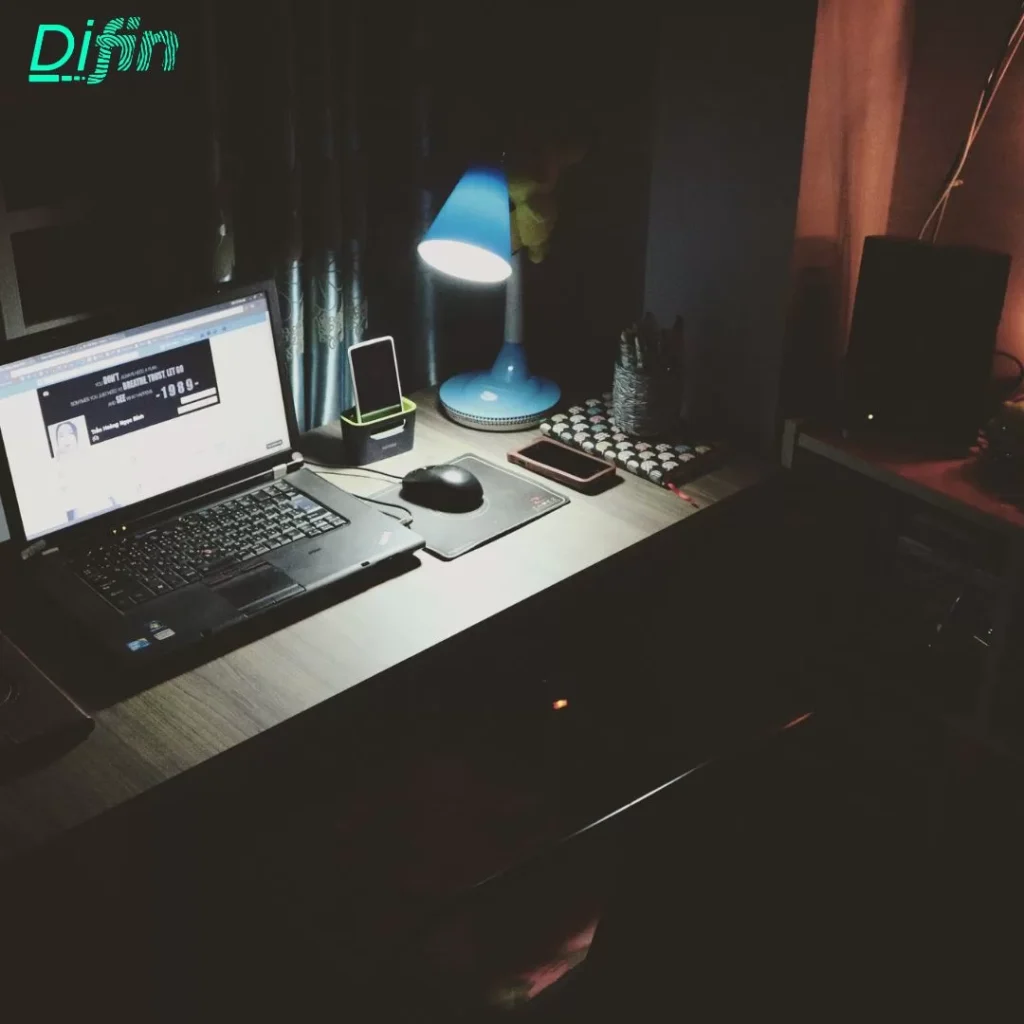 Membangun Keberadaan Online